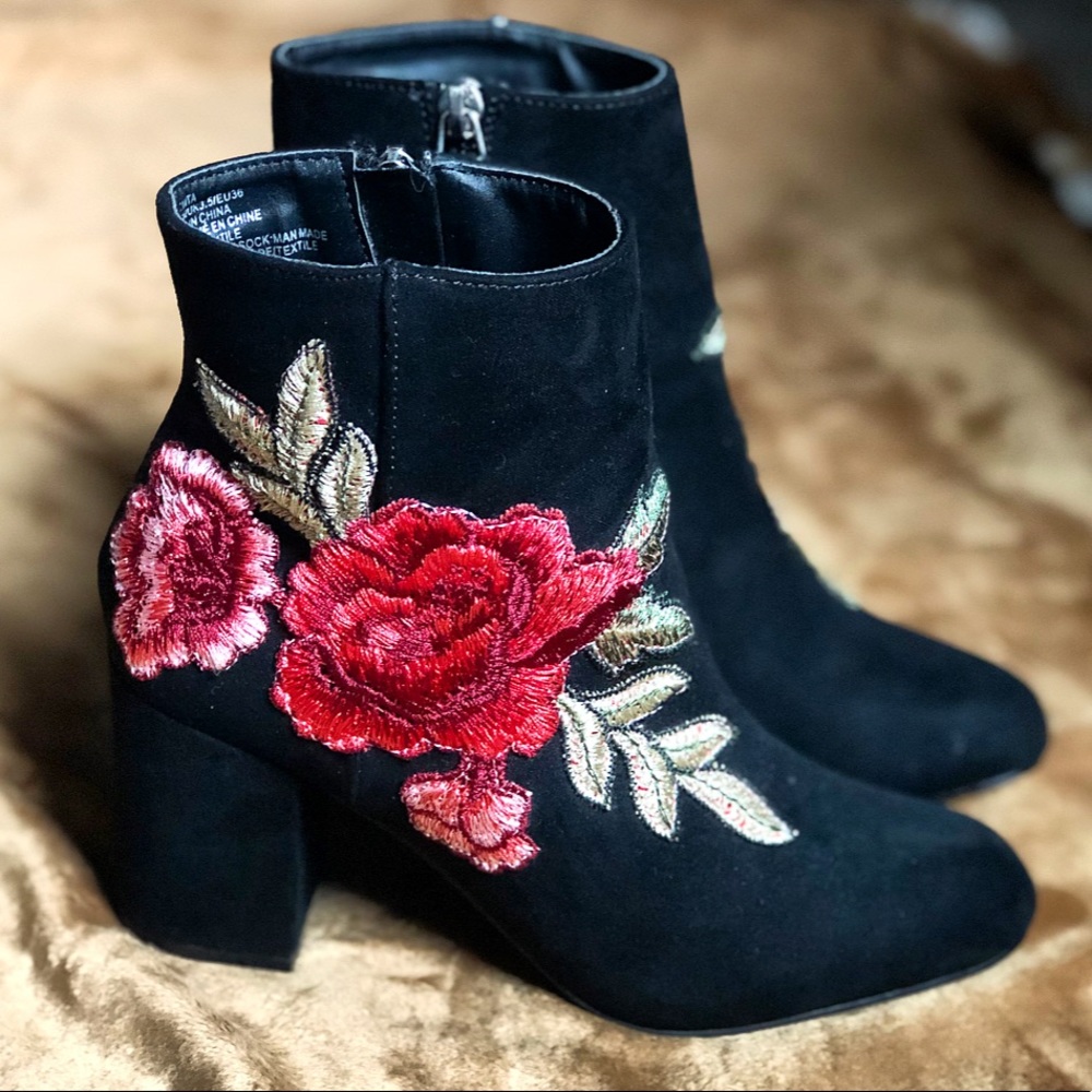 JustFab Ankle Booties, Embroidered Flowers!!